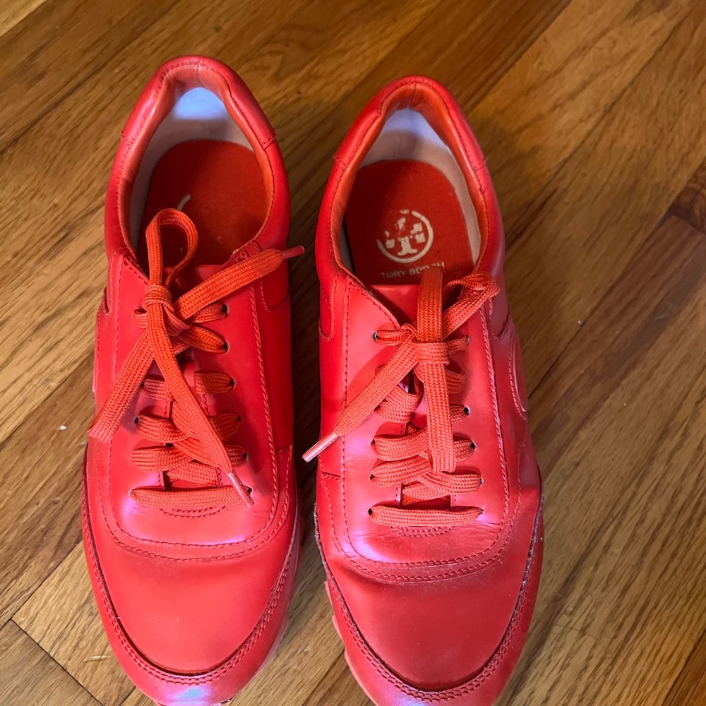 Tory Burch Red Athletic Shoes Vibrant Design